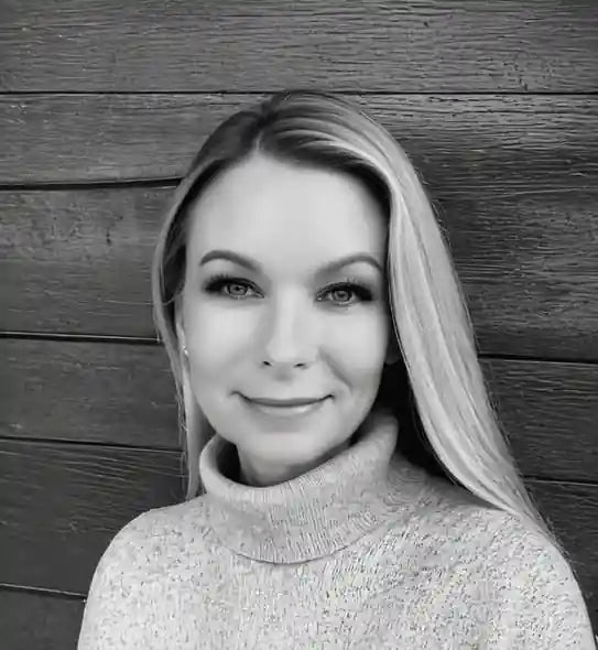 Headshot of Dr. Shannon Bierma
